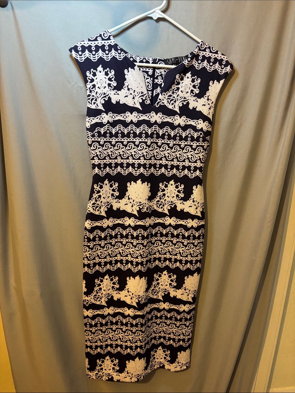 Sleeveless Navy & White Patterned Midi Sheath Dress